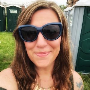 Meet your Posher, Elena